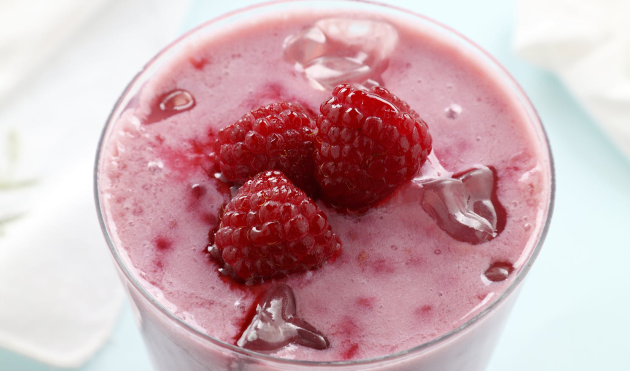 Raspberry Almond Smoothie